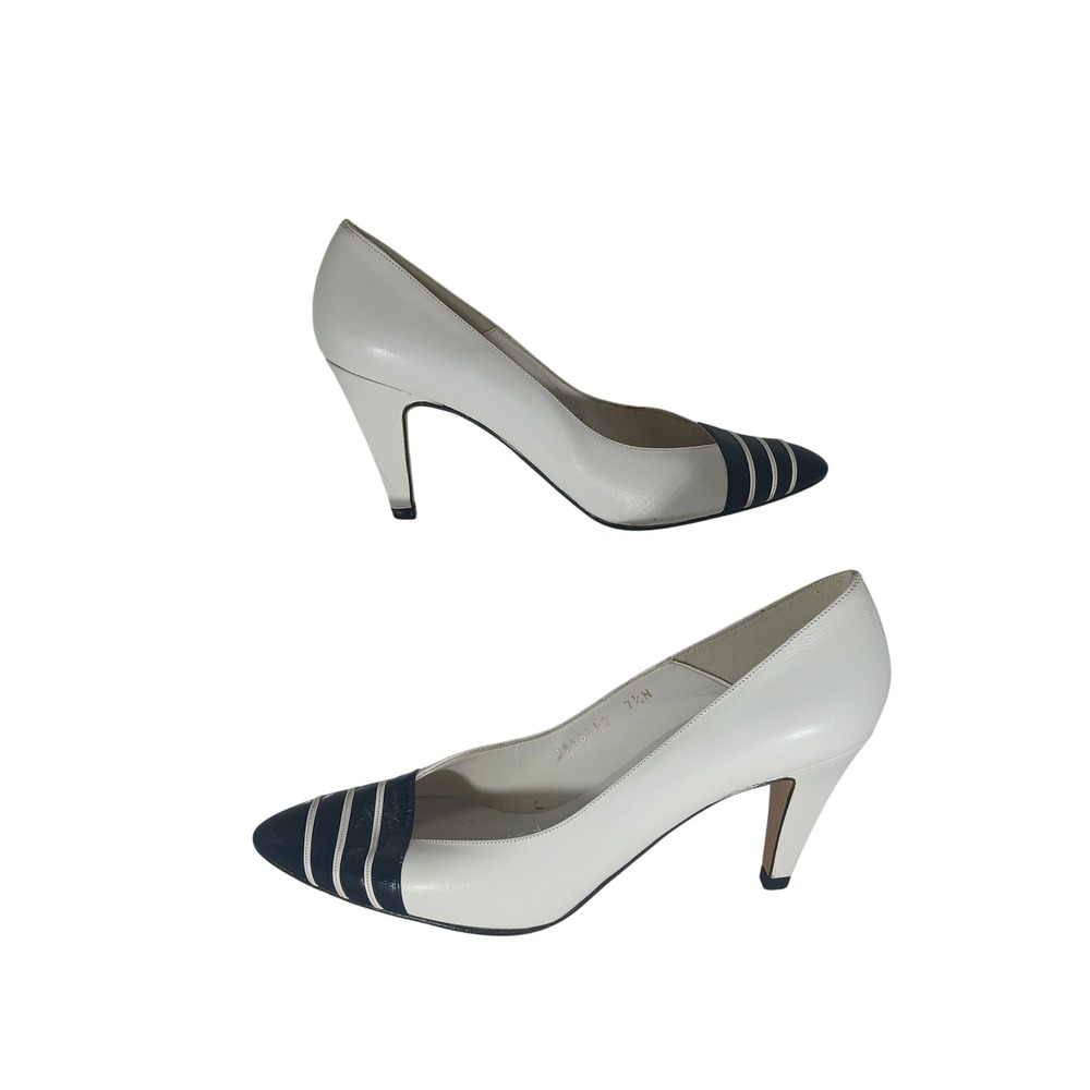 Caressa Pumps 7.5N White Navy Blue Vintage Nautical Striped Cap Toe Spain